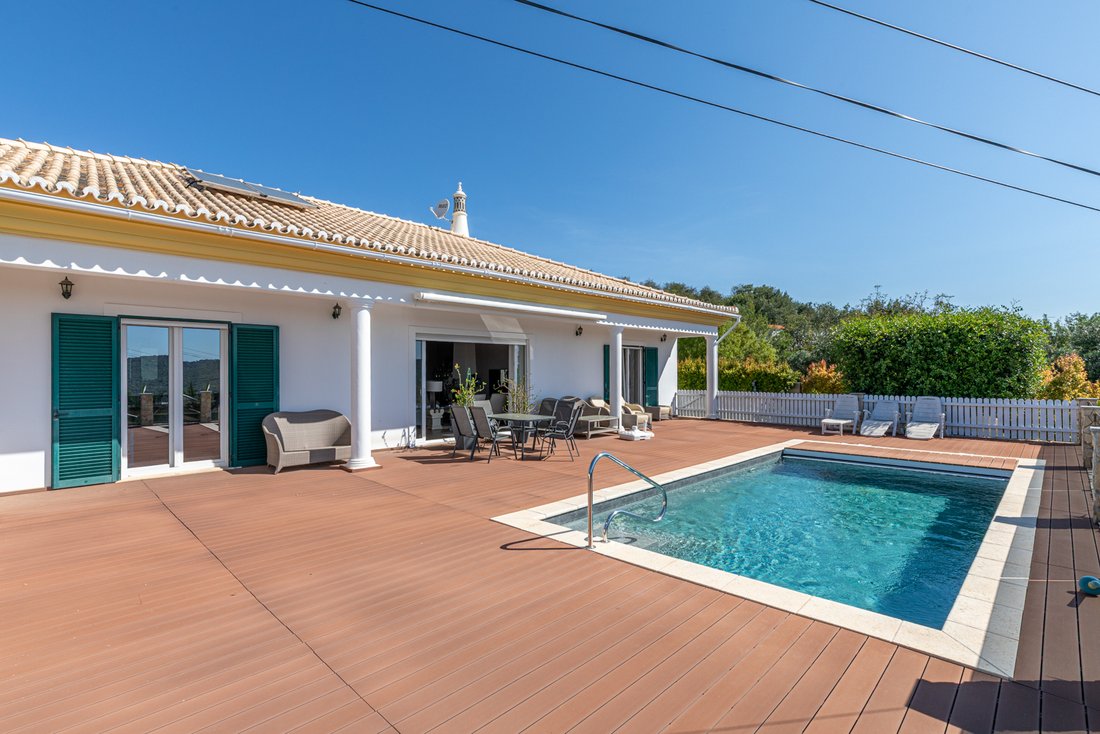 Villa in Loule (Sao Clemente), Algarve, Portugal 2 - 18436531