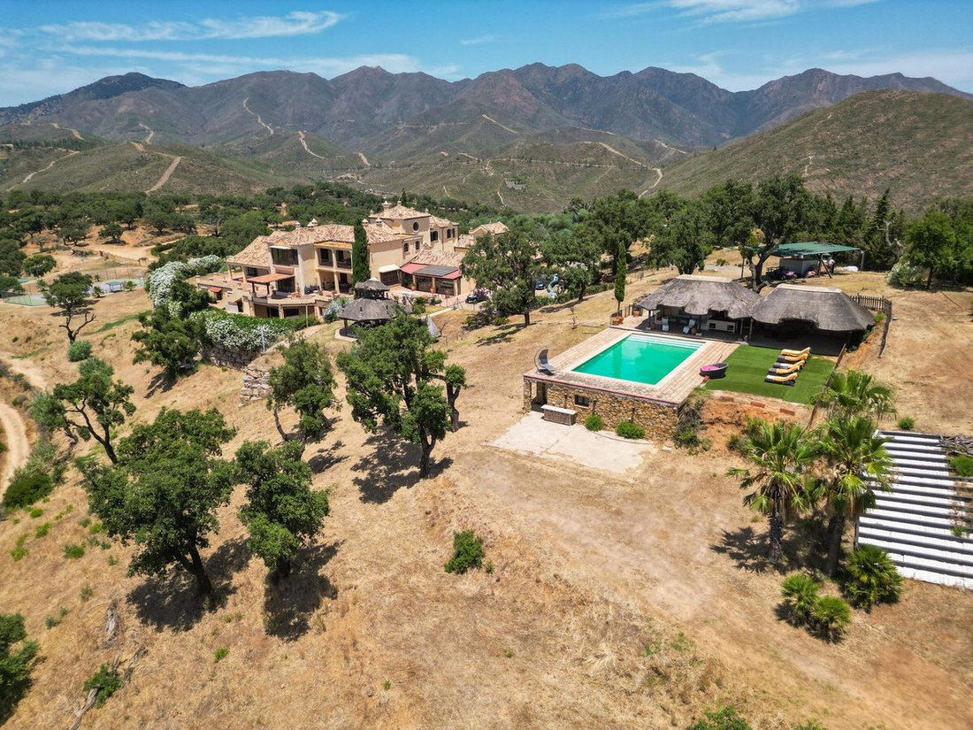 Villa in Elviria-Cabopino, Marbella, Spain 2 - 18443159