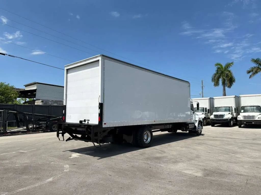 Pickup in Miami, FL, United States 5 - 18435032