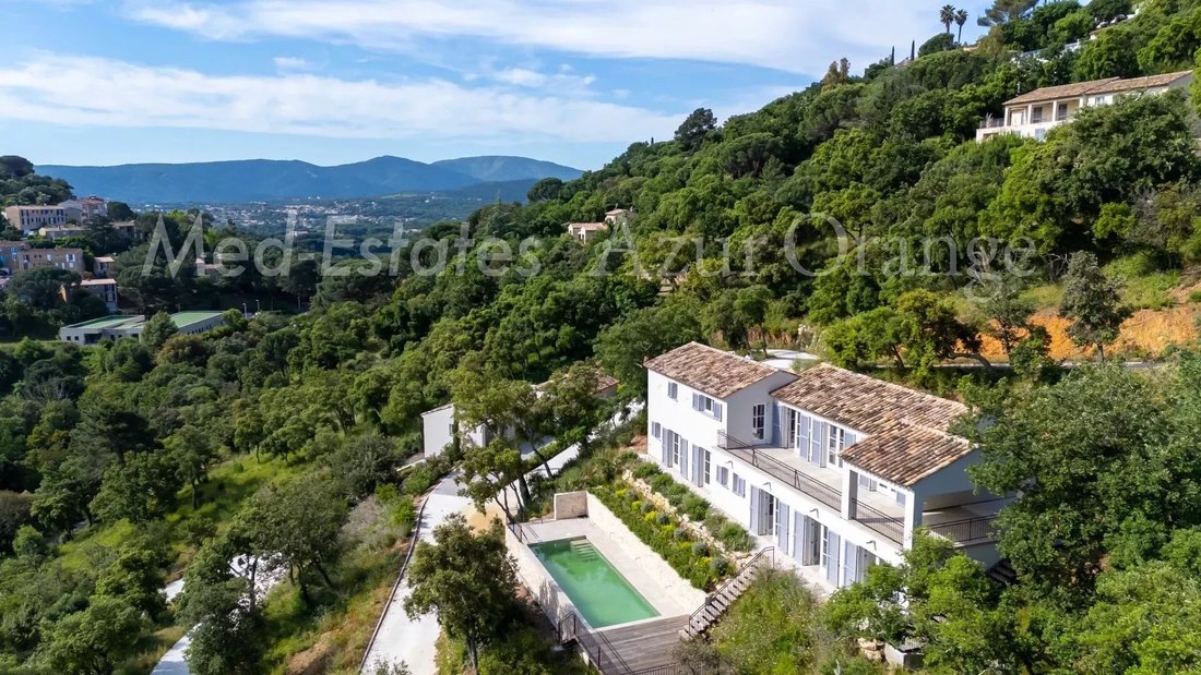 Villa in Grimaud, Provence-Alpes-Côte d'Azur, France 3 - 18437982