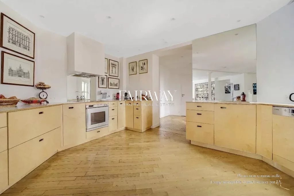Apartment in Saint Vincent de Paul-Lariboisière, Paris 10e Arrondissement, Paris 5 - 18352702