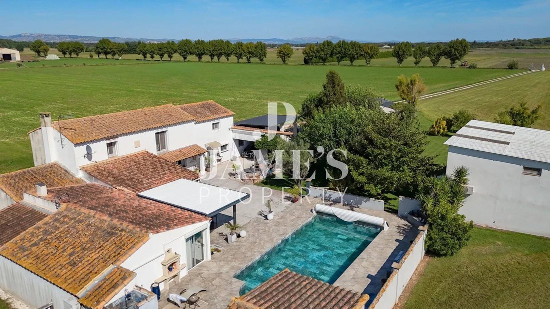 House in Arles, Provence-Alpes-Côte d'Azur, France 1 - 18438940