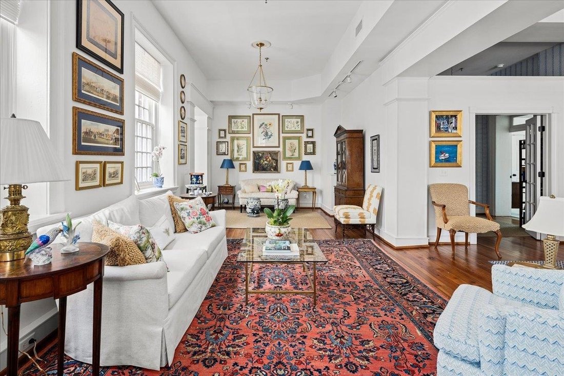 Condo in Staunton, Virginia, United States 1 - 18442179