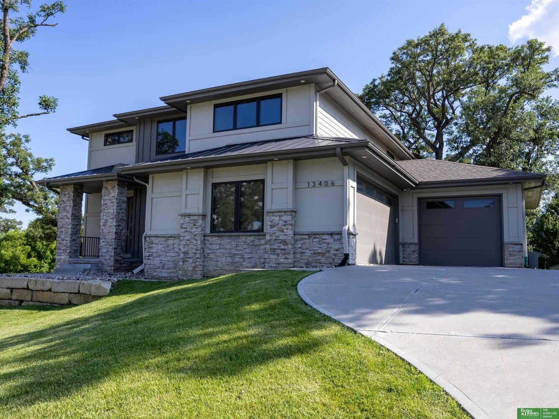 House in Bellevue, Nebraska, United States 3 - 18406469