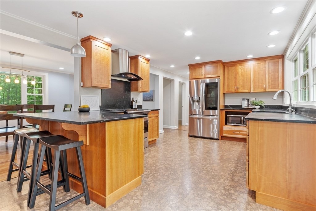 House in Bolton, Massachusetts, United States 3 - 18440418