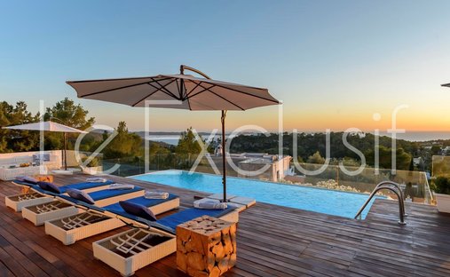 Villa in Sant Antoni de Portmany, Balearic Islands, Spain 1