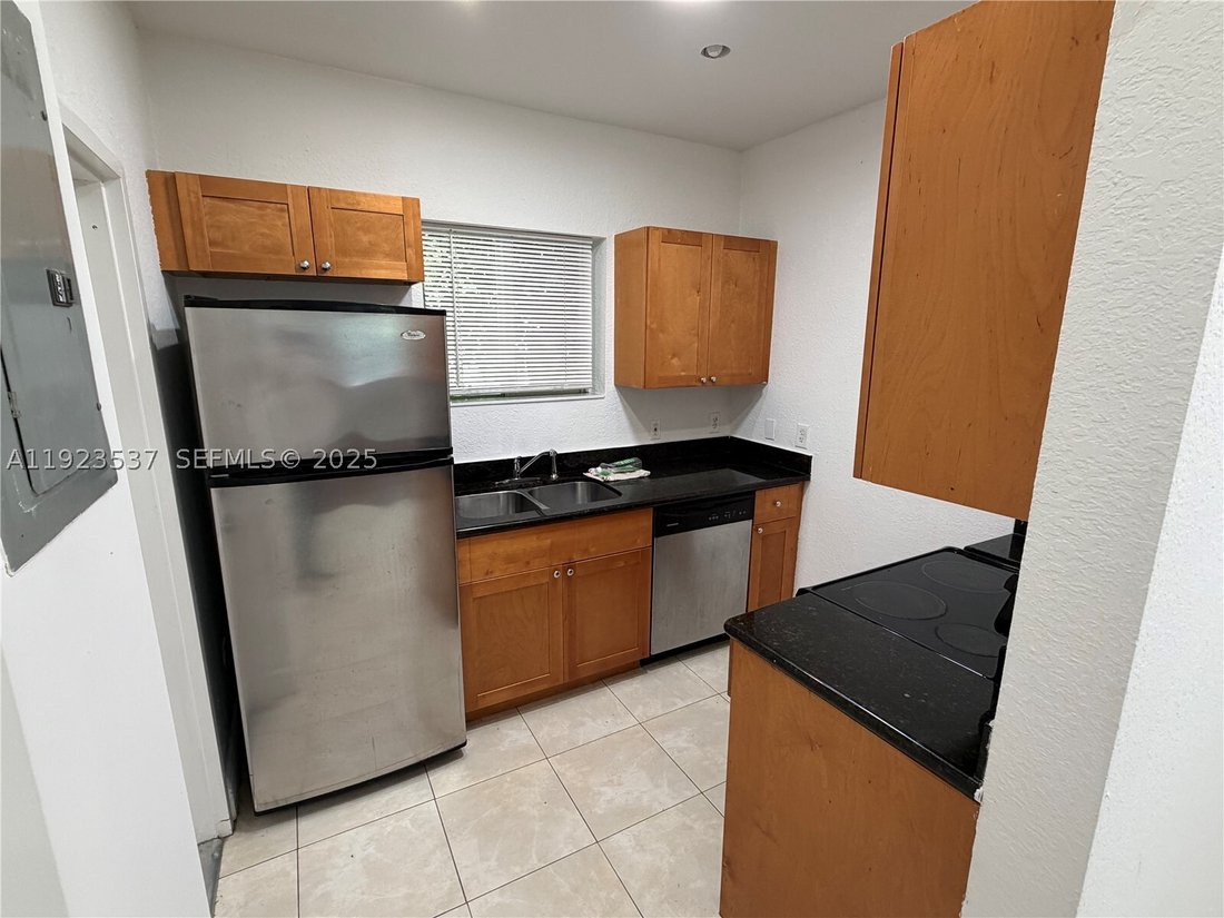 Miami Beach, Florida, United States 4 - 16734093