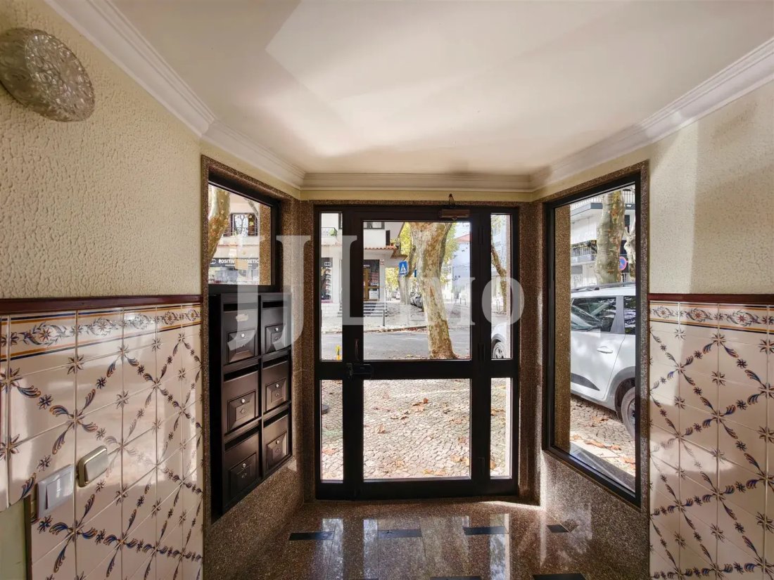 Apartment in Carcavelos e Parede, Lisbon, Portugal 2 - 18436093