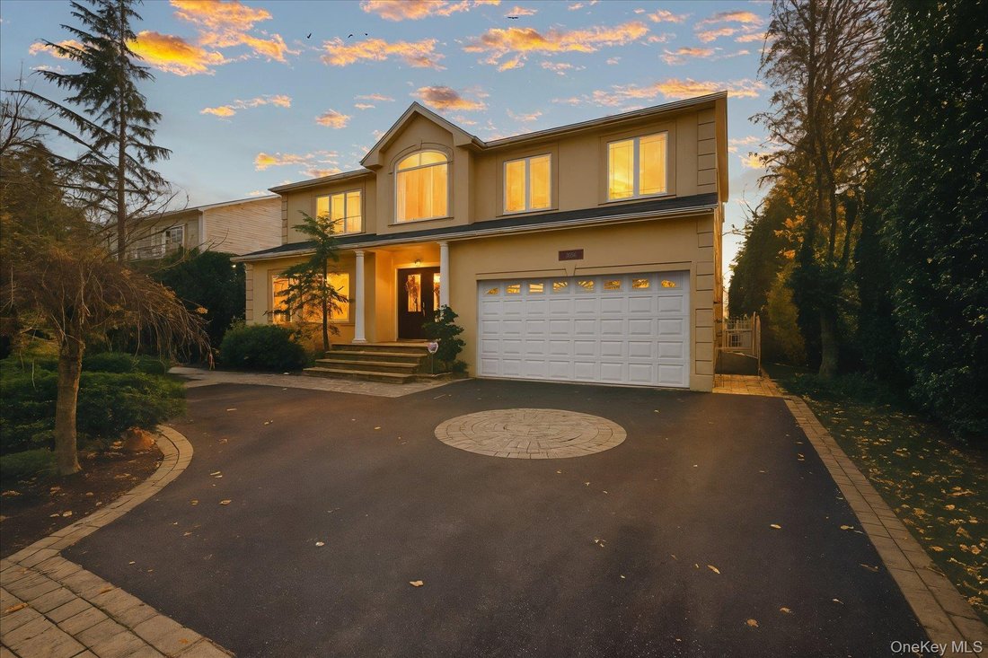 House in Wantagh, New York, United States 5 - 18436135