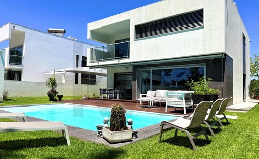 Townhouse en Santo António da Charneca, Setúbal Municipality, Portugal 1