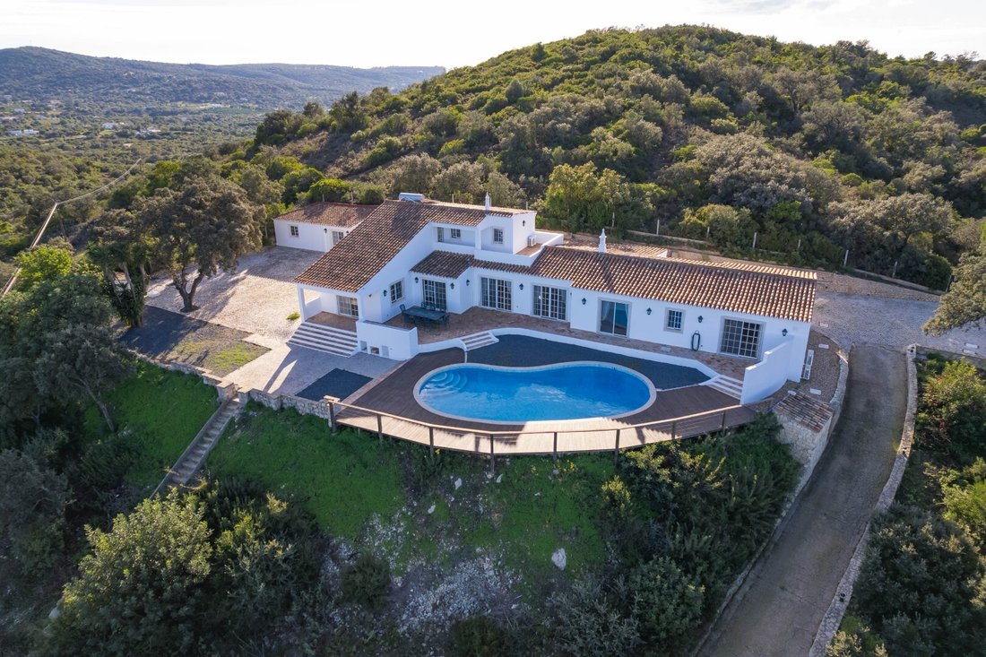 Villa in Loule (Sao Clemente), Algarve, Portugal 2 - 18435941