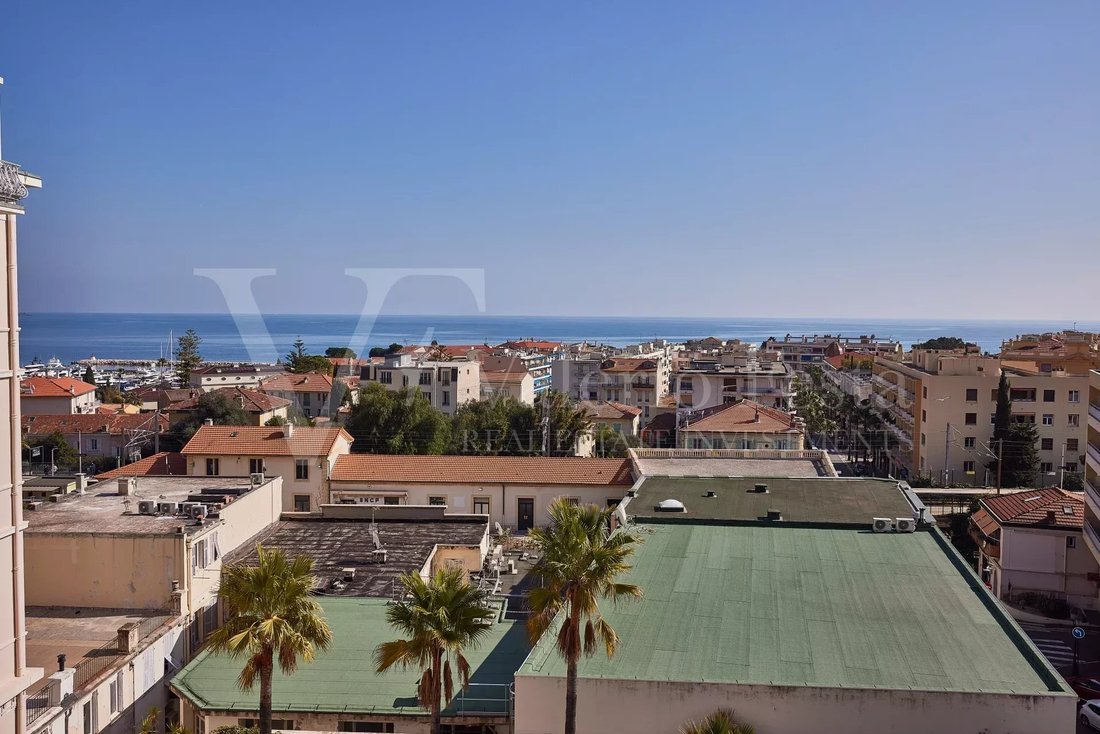 Apartment in Beaulieu-sur-Mer, Provence-Alpes-Côte d'Azur, France 1 - 18436063