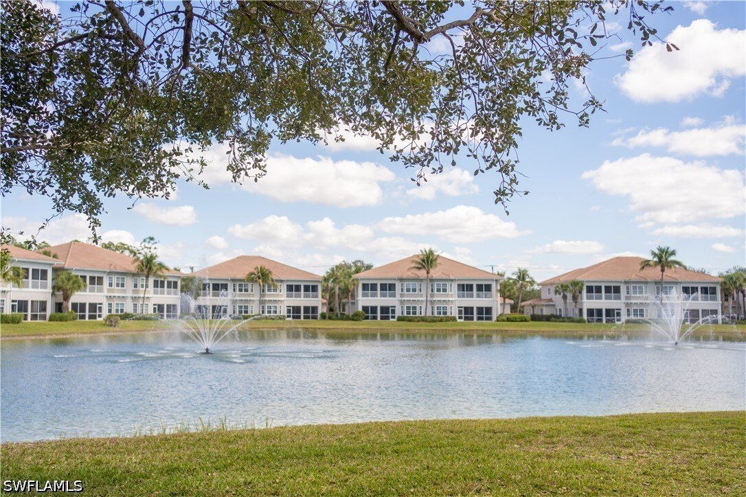 Condo in Naples, Florida, United States 3 - 18436123