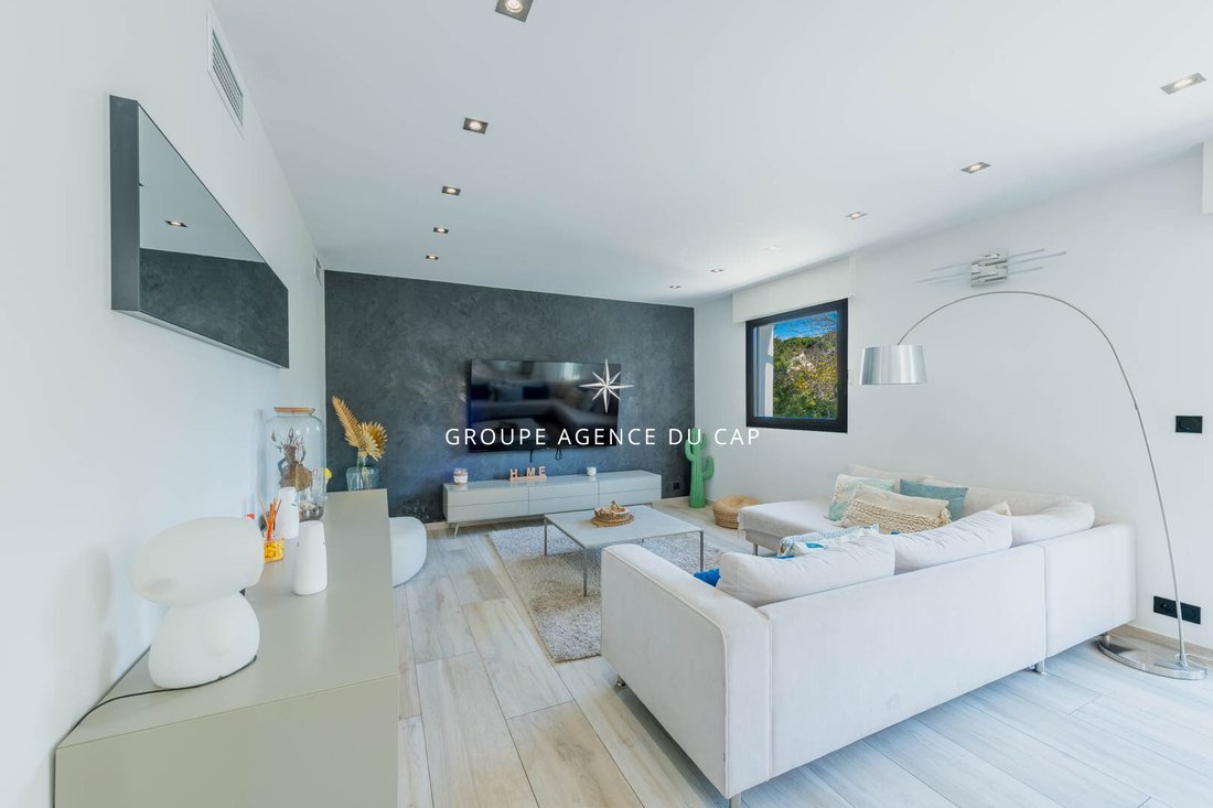 Villa in Tour de Mare, Frejus, France 4 - 18438317