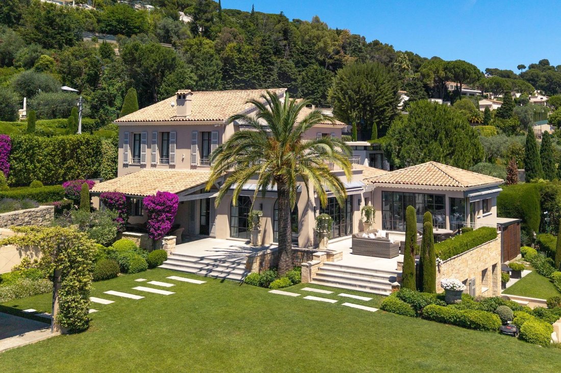 Villa in Cannes, Provence-Alpes-Côte d'Azur, France 4 - 18438172