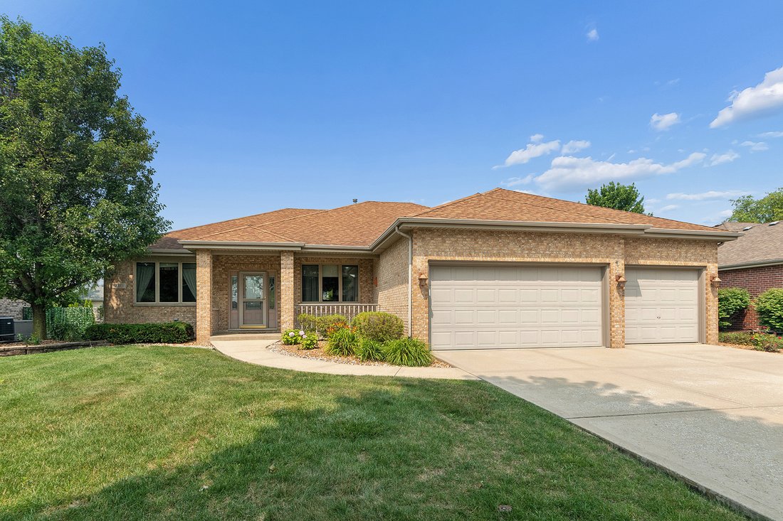 House in New Lenox, Illinois, United States 1 - 18437364