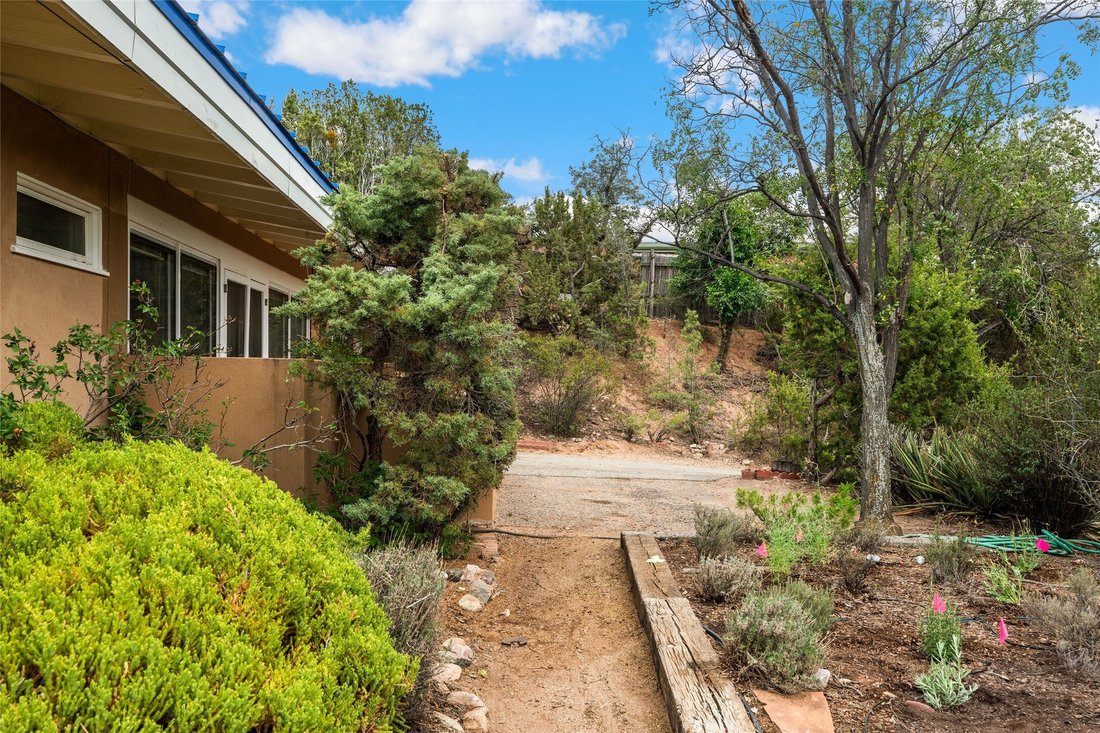 House in Santa Fe, New Mexico, United States 3 - 18437870
