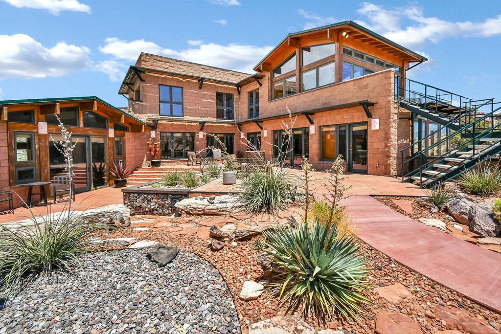 House in Torrey, Utah, United States 1 - 18439338