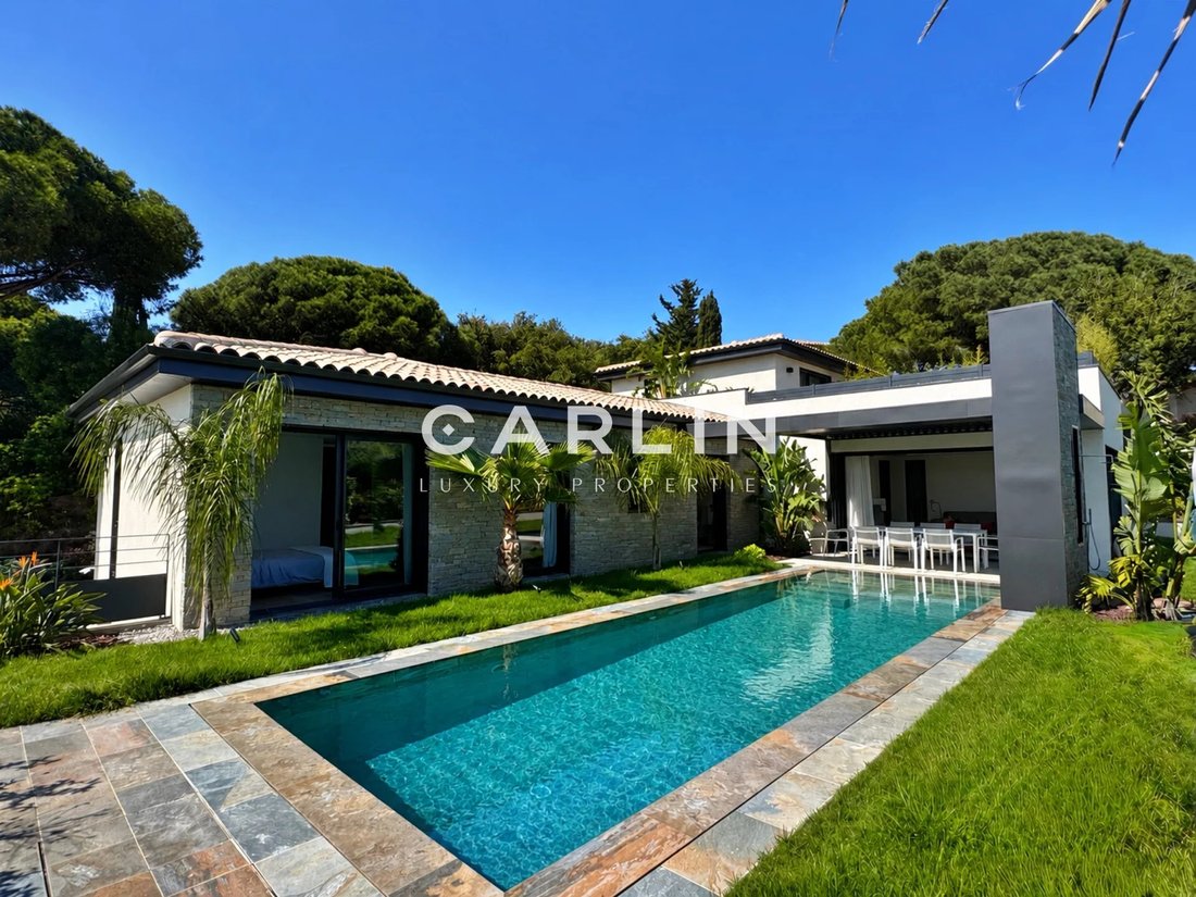 Villa in Nartelle-Noyer-Bellevue-bd des Sardinaux, Sainte-Maxime, France 1 - 18437902