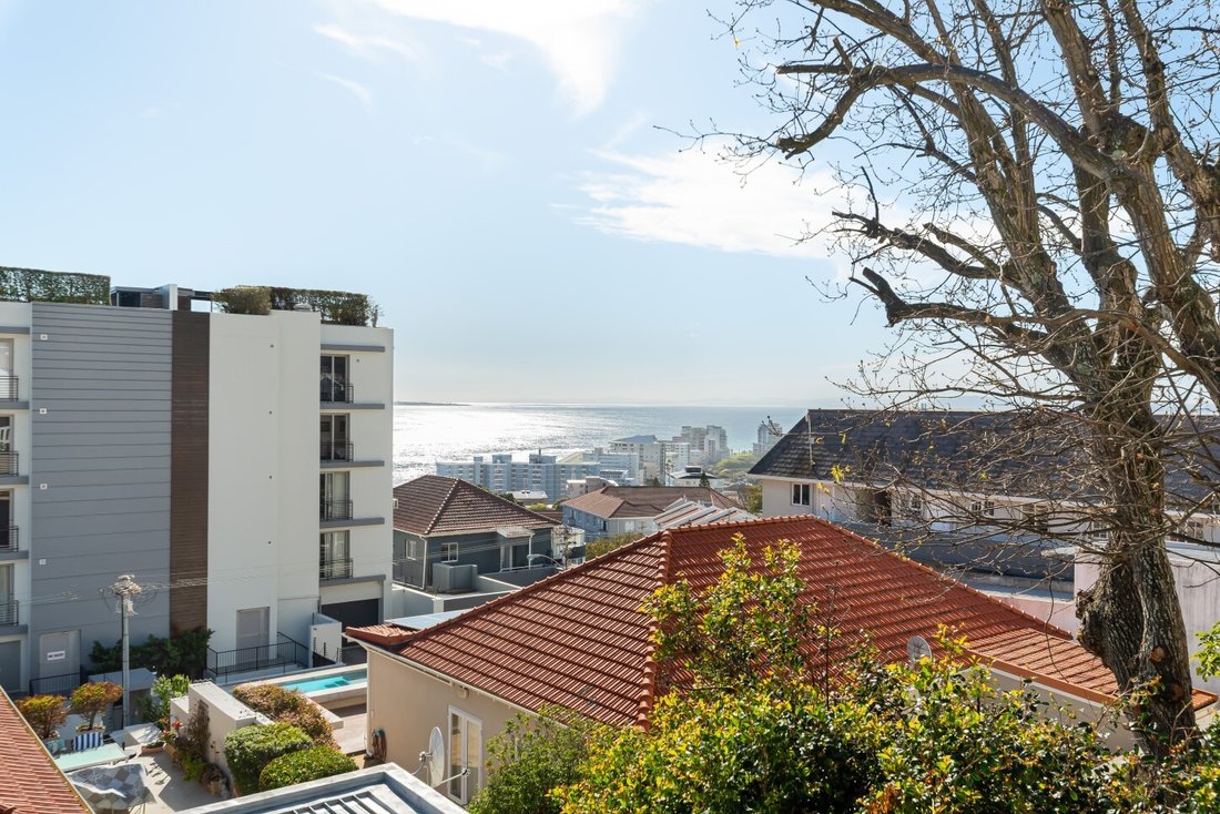 House in Sea Point, Cape Town, South Africa 2 - 18438368