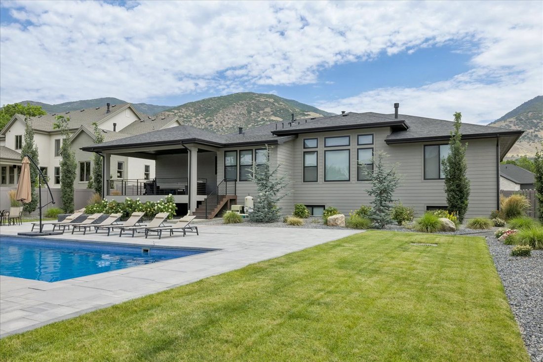 House in Farmington, Utah, United States 5 - 18439327
