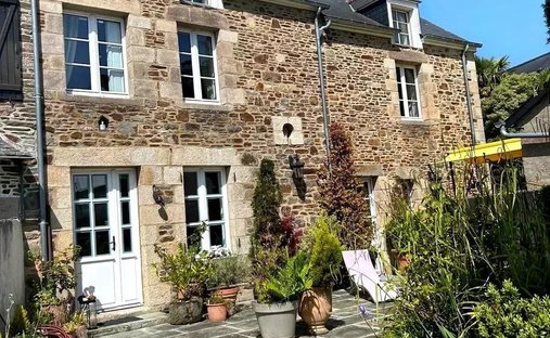 Maison à Langrolay-sur-Rance, Bretagne, France 1