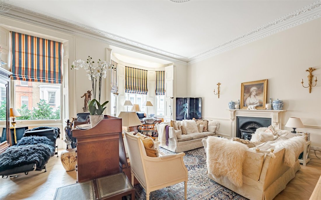 Apartment in Earls Court, Kensington And Chelsea, England 2 - 18436299