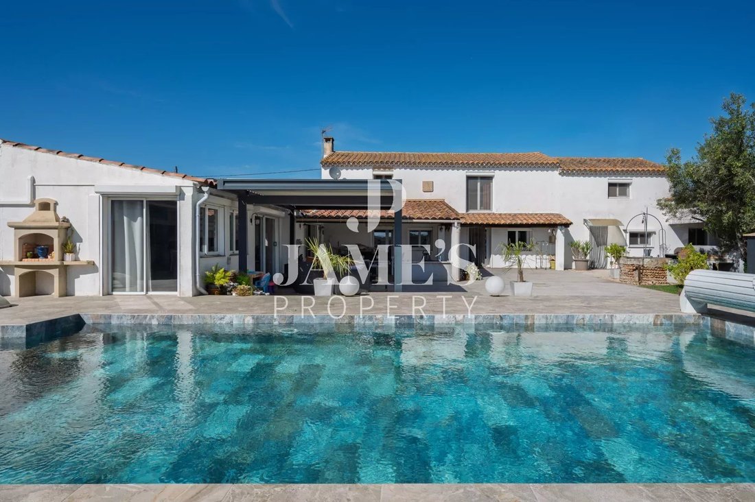 House in Arles, Provence-Alpes-Côte d'Azur, France 2 - 18438940