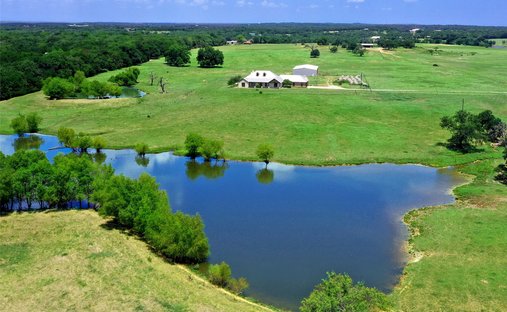 Farm Ranch in Valley View, Texas, United States 1