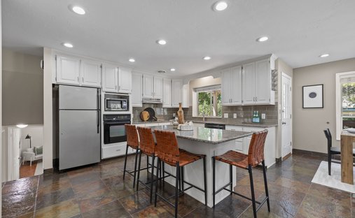 House in Sandy, Utah, United States 1