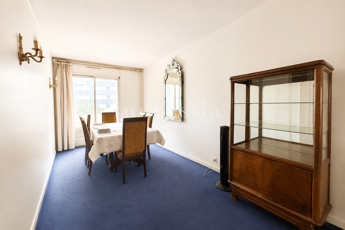 Apartment in Violet Commerce, Paris 15e Arrondissement, Paris 5 - 18436949