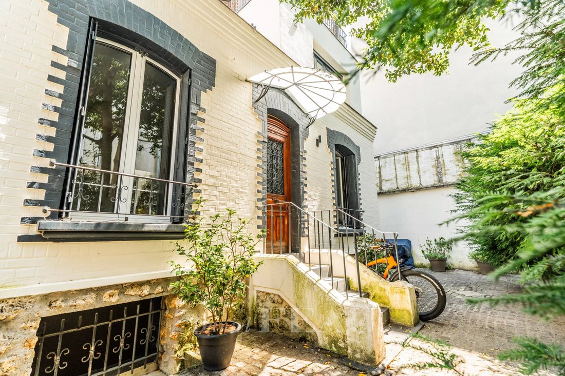 House in Prince–Marmottan, Boulogne-Billancourt, France 2 - 18435983