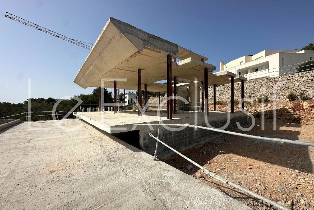 Villa in Roca Llisa, Santa Eularia des Riu, Balearic Islands 1 - 14909357
