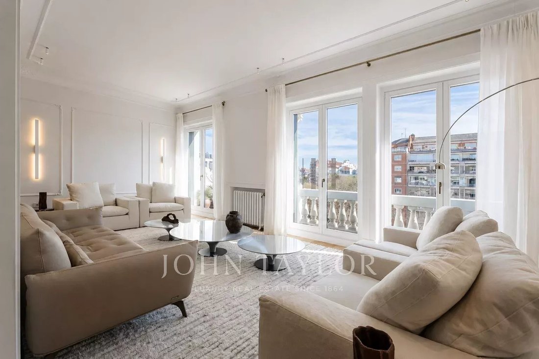 Apartment in Chamberi, Madrid, Spain 1 - 18429594