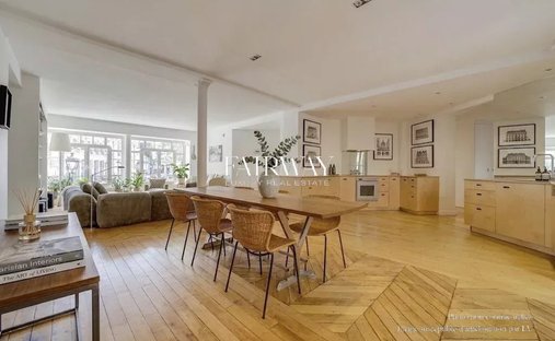 Apartment in Saint Vincent de Paul-Lariboisière, Paris 10e Arrondissement, Paris 1