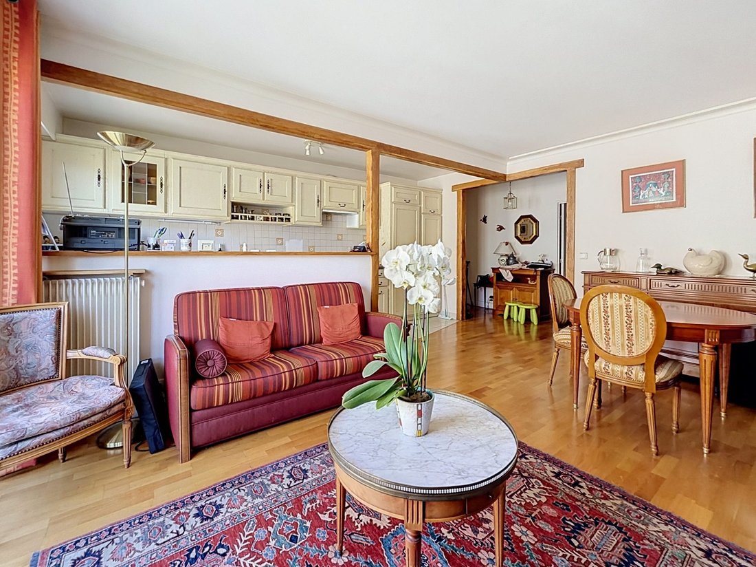 Apartment in Violet Commerce, Paris 15e Arrondissement, Paris 4 - 18441693
