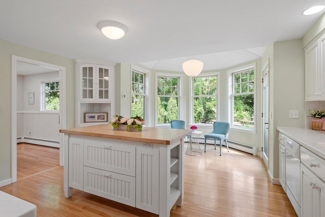 House in Acton, Massachusetts, United States 4 - 18435558