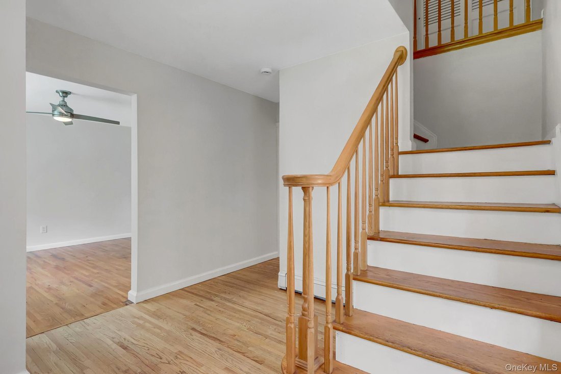 House in Setauket- East Setauket, New York, United States 4 - 18440553