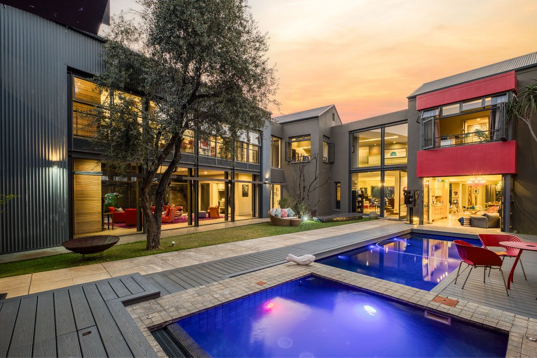 House in Sandton, Gauteng, South Africa 1 - 18435350
