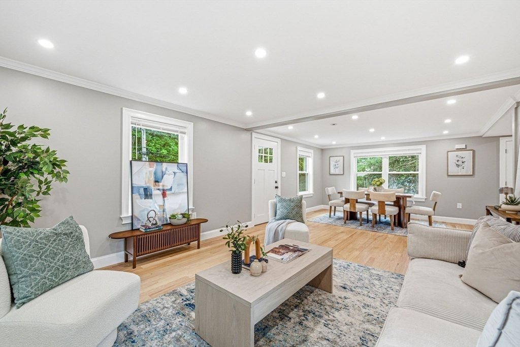 House in Wellesley, Massachusetts, United States 3 - 18433928