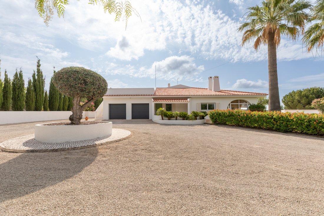 Villa in Guia, Algarve, Portugal 1 - 18436468