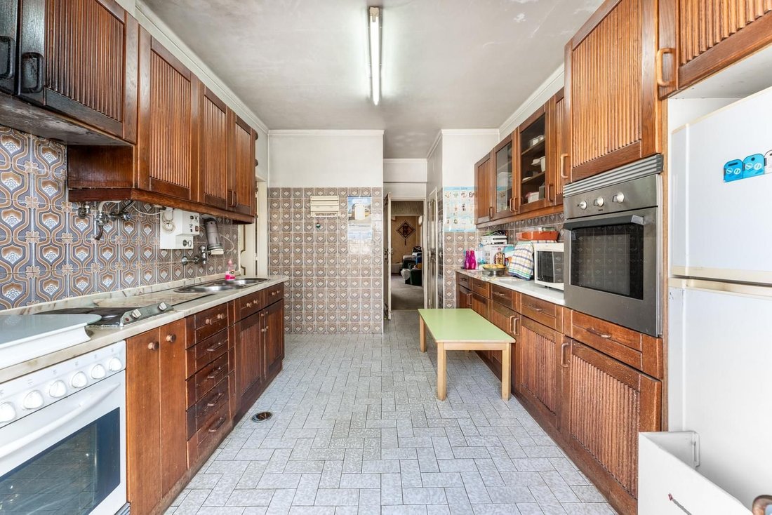Apartment in Moscavide e Portela, Lisbon, Portugal 5 - 18437889