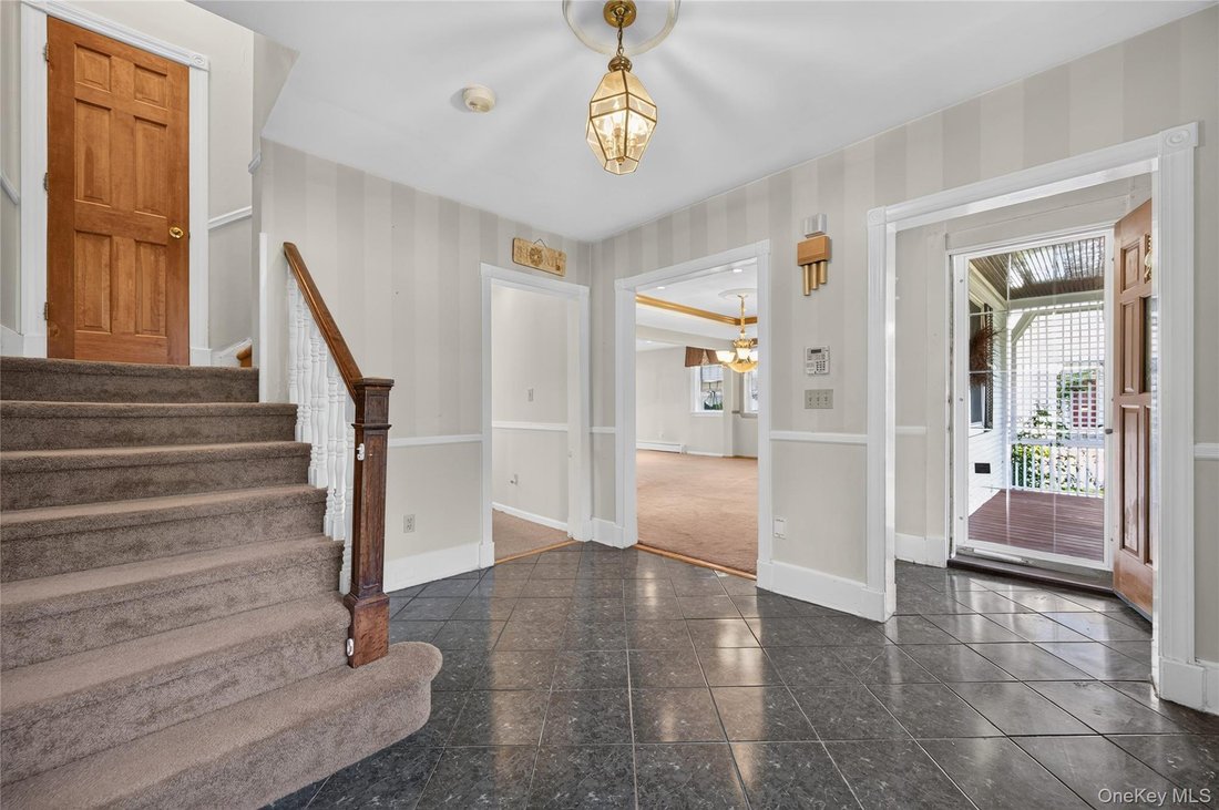 House in Garden City, New York, United States 3 - 18437835