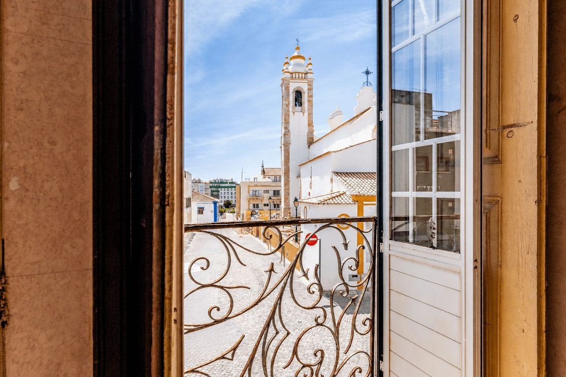 Portimao, Algarve, Portugal 2 - 18436693