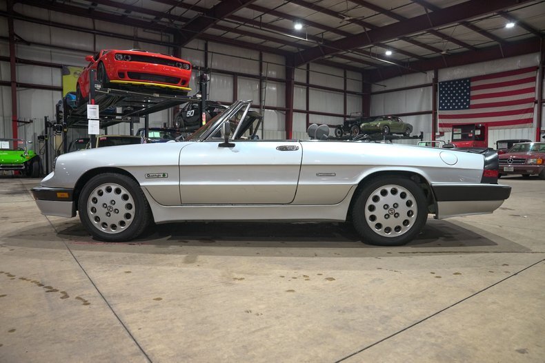 Cabriolet in Grand Rapids, United States 4 - 18442381