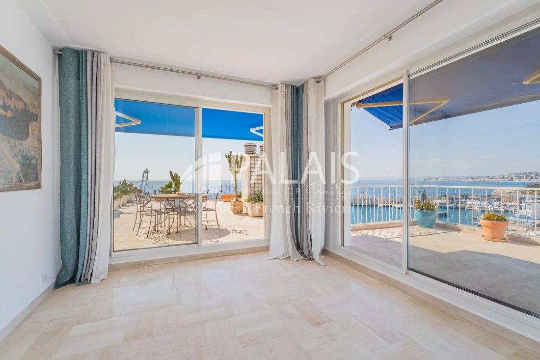 Apartment in Le Port, Nice, France 1 - 18437860