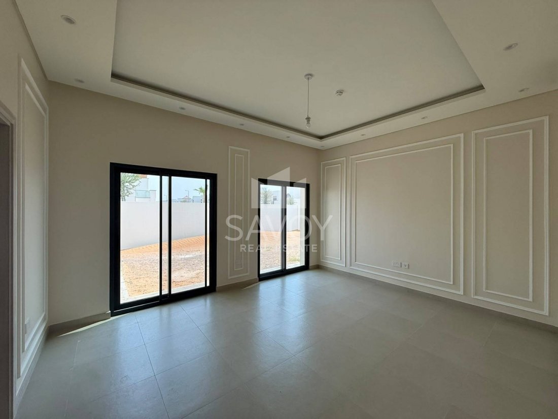 Villa in Al Shamkhah, Abu Dhabi Emirate, United Arab Emirates 3 - 18437795