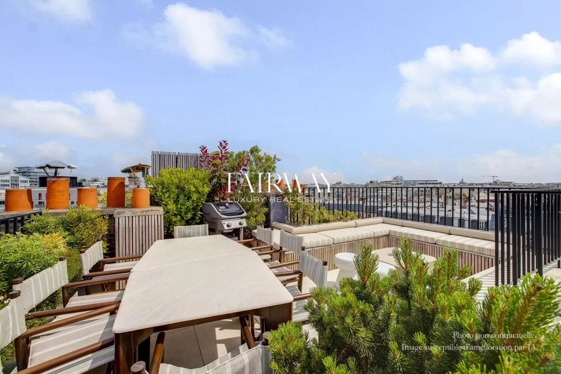 Apartment in Europe, Paris 8e Arrondissement, Paris 4 - 17837333