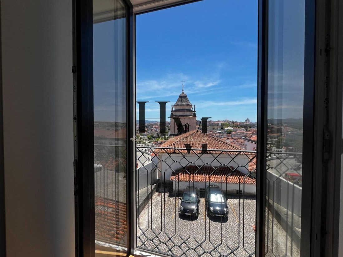 Apartment in Leiria, Pousos, Barreira e Cortes, Leiria District, Portugal 1 - 18442018