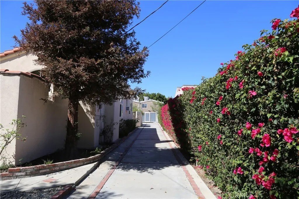 Condo in Los Angeles, California, United States 4 - 18439920
